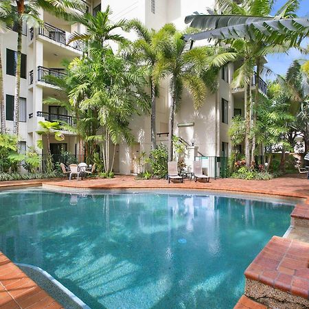 Tropic Towers Apartments Cairns Buitenkant foto