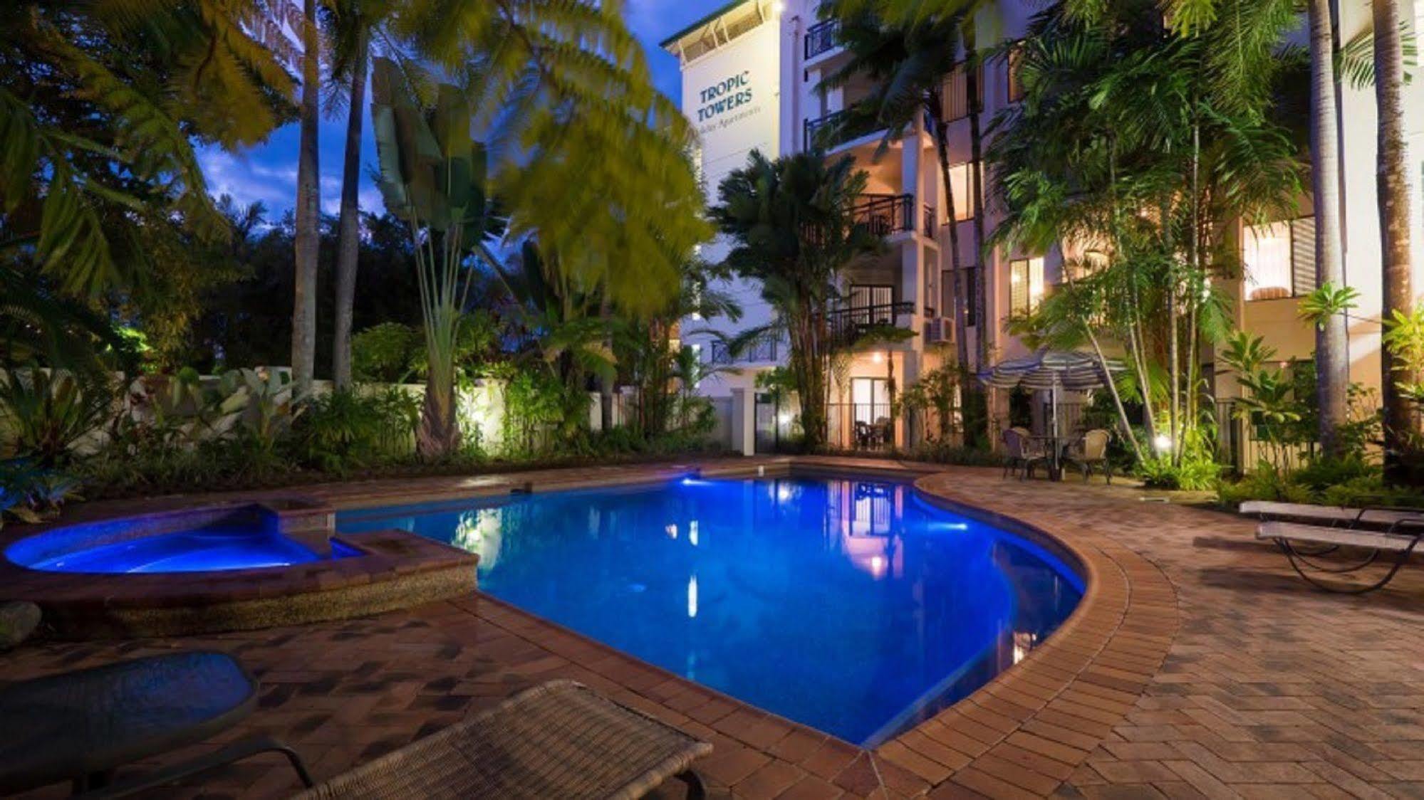 Tropic Towers Apartments Cairns Buitenkant foto